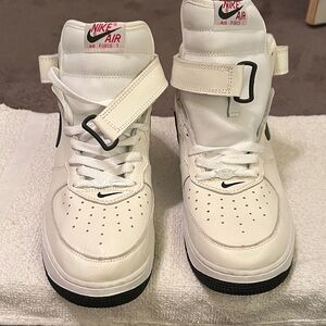 Nike Air Force 1 Mid QS Jewel NYC White. Size 11